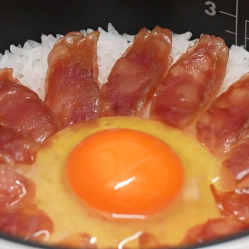 Bước 2 Nấu cơm niêu Cơm niêu lạp xưởng trứng bằng nồi cơm điện tử Tefal