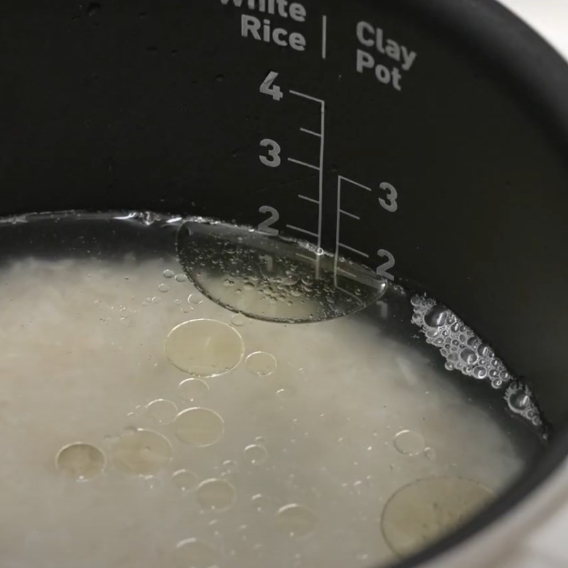 Bước 2 Nấu cơm niêu Cơm niêu lạp xưởng trứng bằng nồi cơm điện tử Tefal