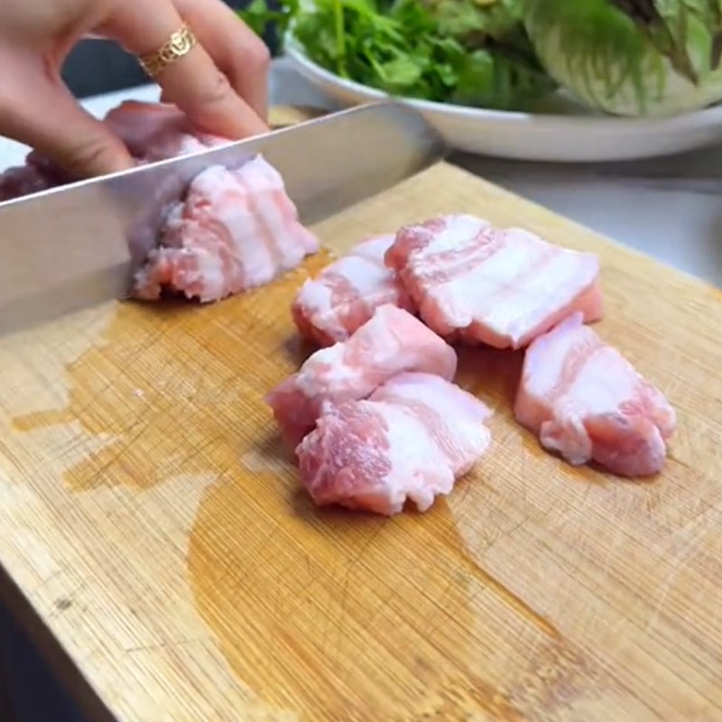 Bước 1 Sơ chế nguyên liệu Cà dĩa xào lá lốt