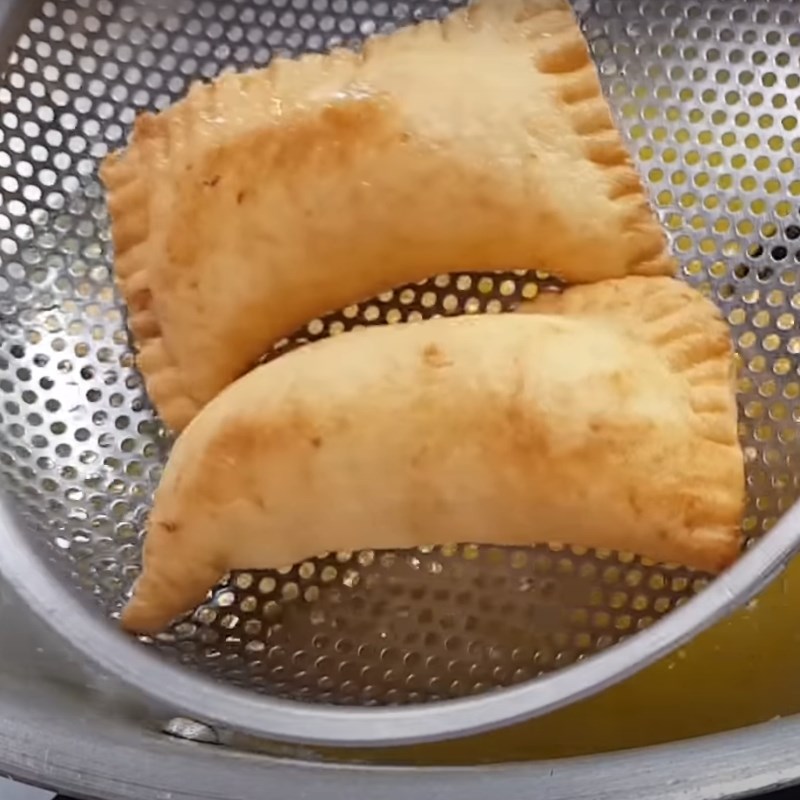 Bước 5 Chiên bánh xoài đào Bánh xoài đào Jollibee
