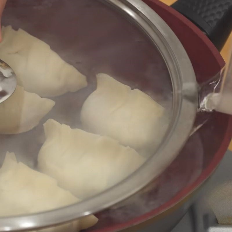 Bước 2 Chiên mandu Mandu chiên