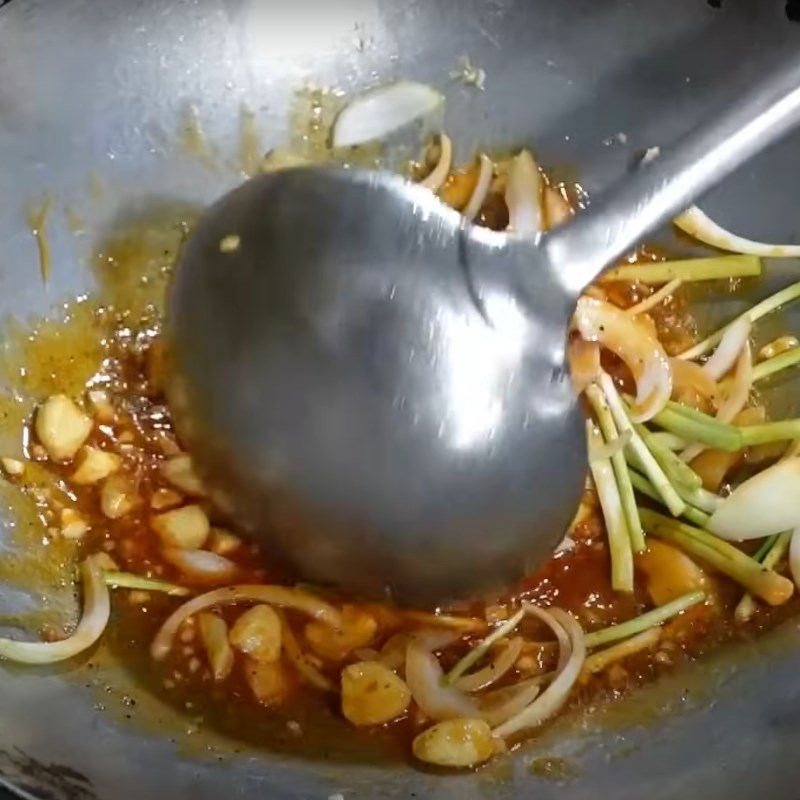 Bước 3 Làm cật heo cháy tỏi Cật heo cháy tỏi