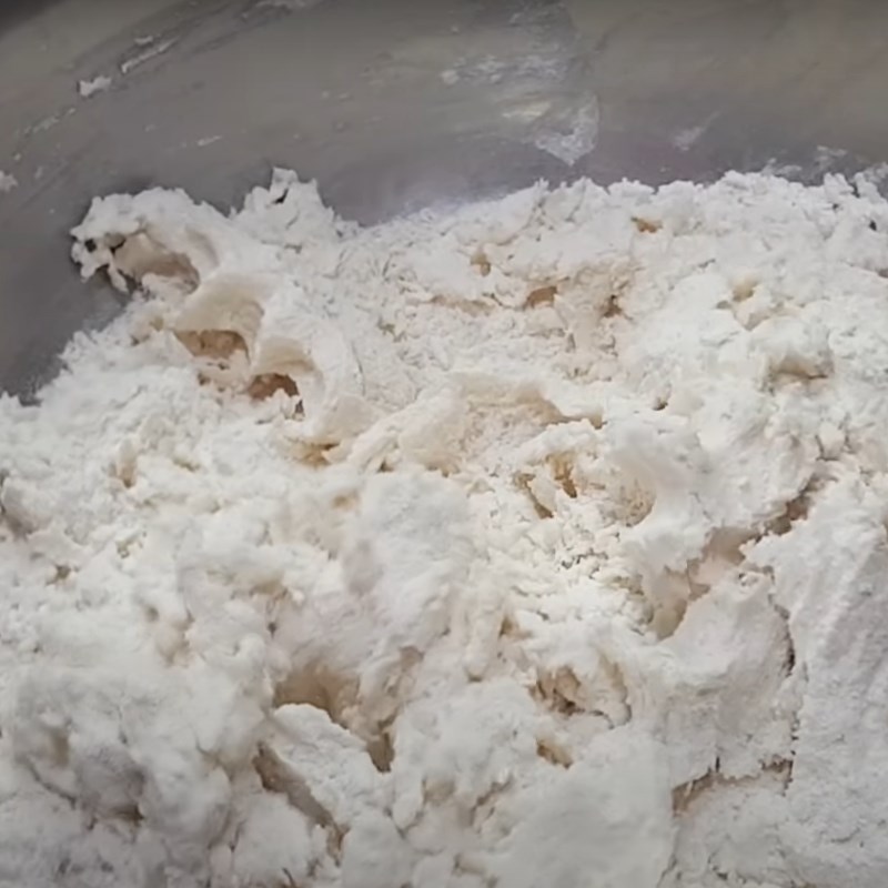 Bước 1 Nhồi bột làm bánh Bánh xoài đào Jollibee