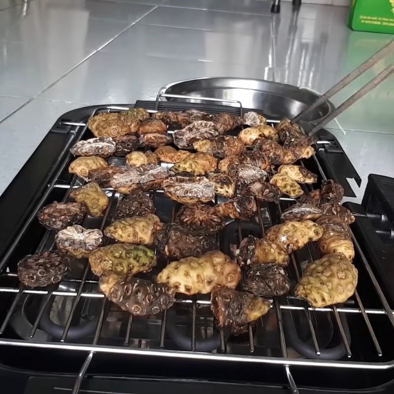 Bước 4 Nướng nhàu Cách ngâm rượu nhàu