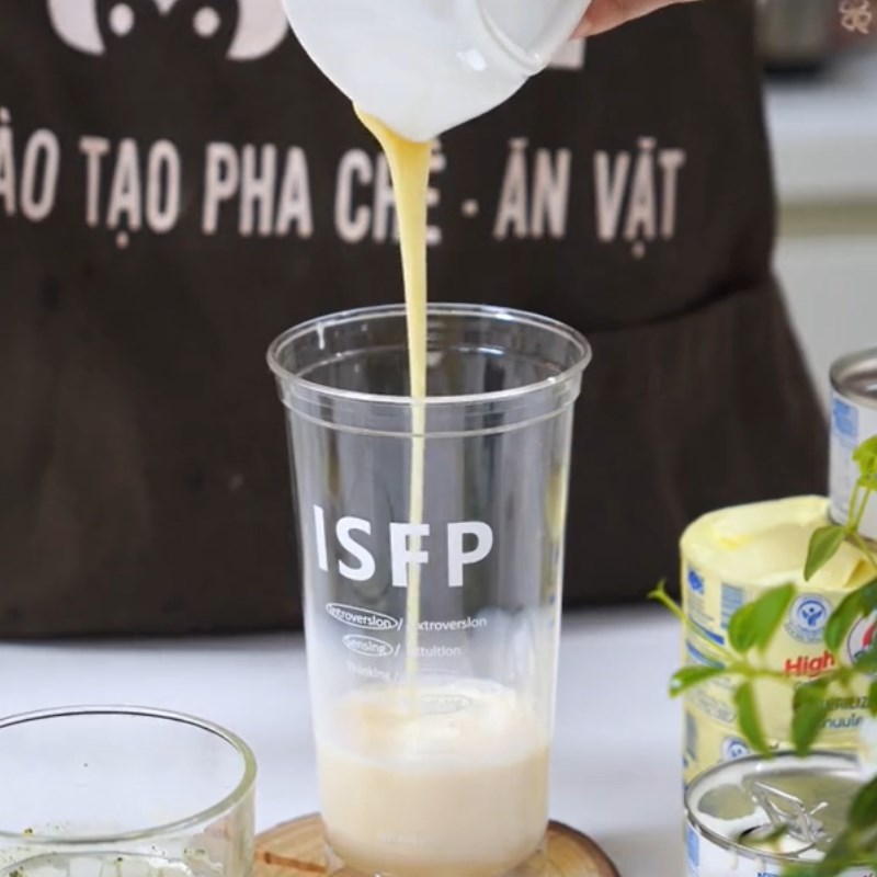 Bước 2 Pha matcha sữa gấu Matcha sữa gấu