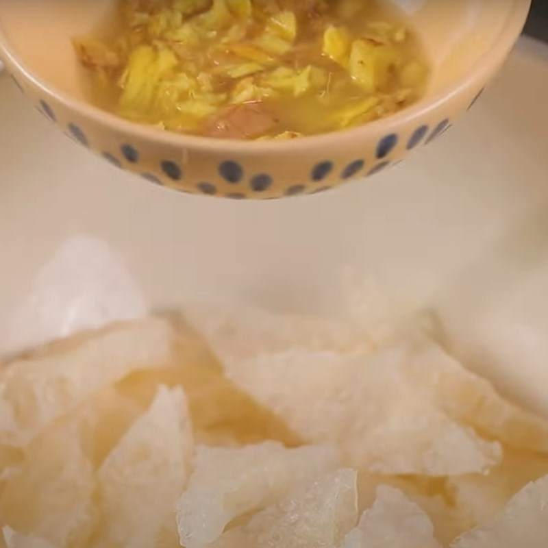 Bước 1 Sơ chế bóng bì Canh bóng mọc son