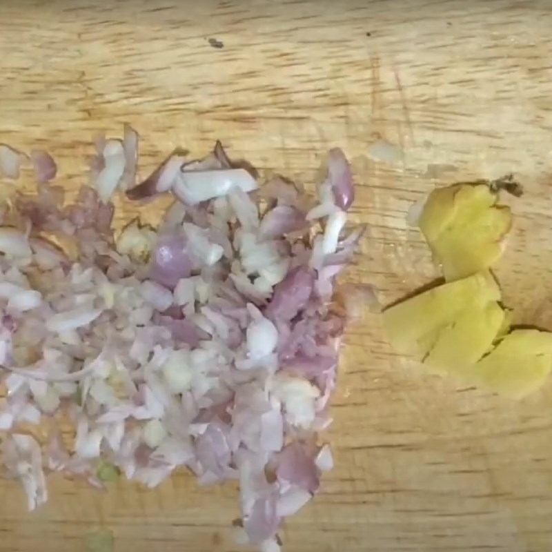 Bước 1 Sơ chế nguyên liệu Cháo rắn đậu xanh