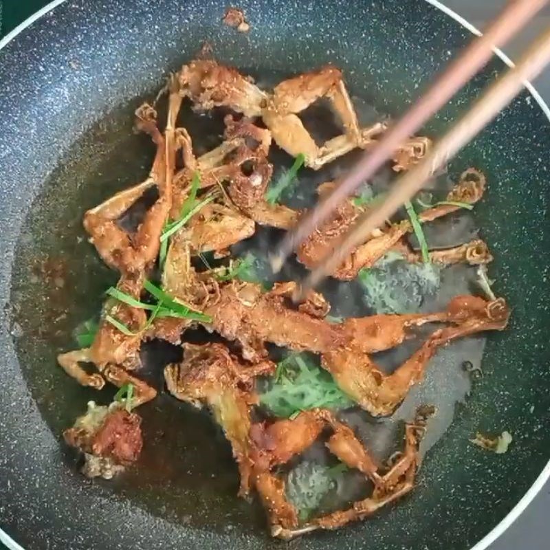 Bước 4 Thưởng thức Nhái chiên giòn