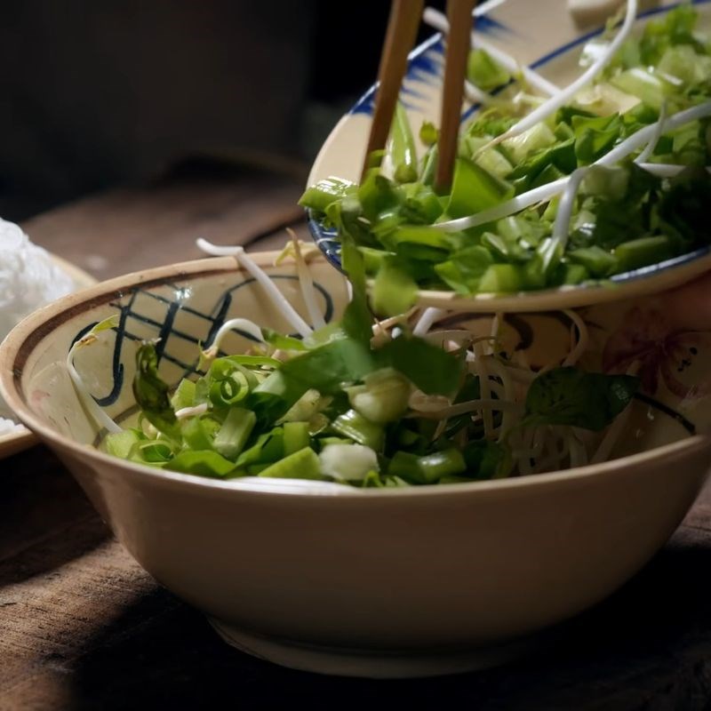 Bước 7 Trình bày và thưởng thức Bún Xiêm Lo