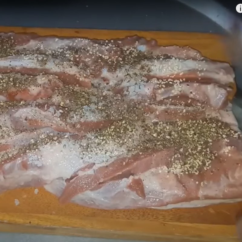 Bước 2 Ướp thịt Giò mỡ (giò nây)