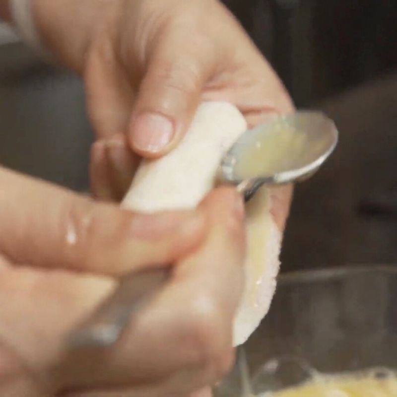 Bước 5 Cuốn chả giò Chả giò trái cây