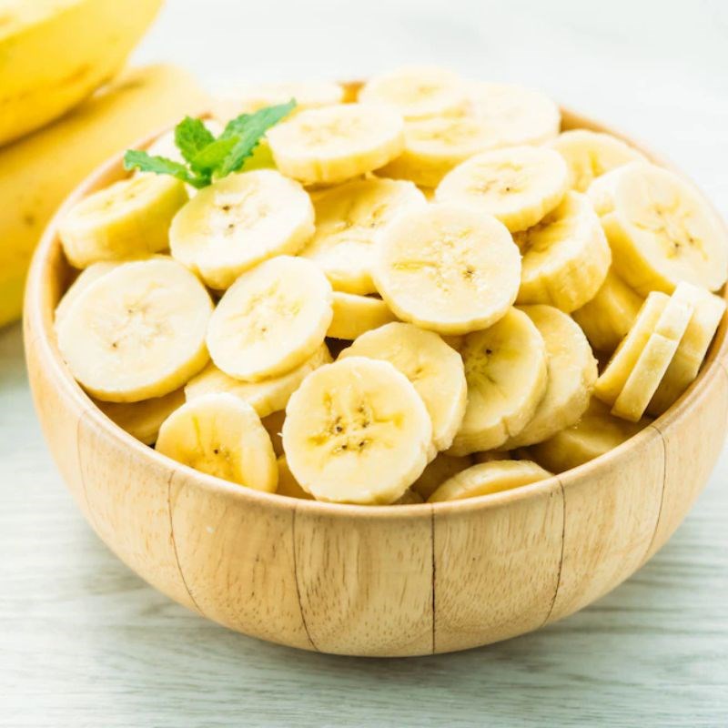 Bước 2 Sơ chế trái cây Chả giò trái cây