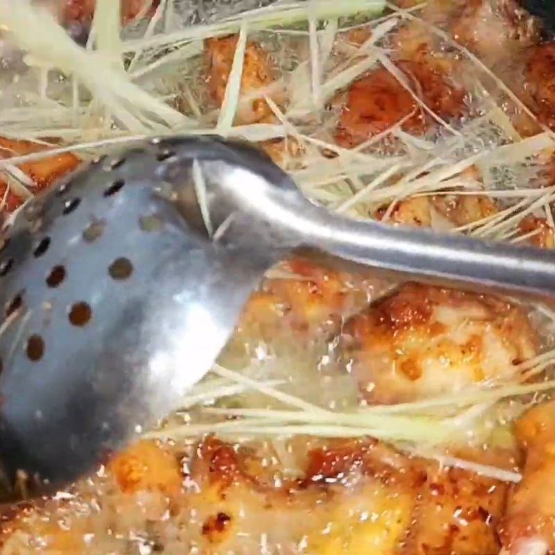 Bước 3 Chiên thỏ Thỏ rang muối