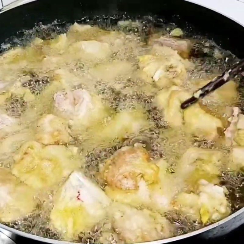 Bước 3 Chiên thỏ Thỏ rang muối