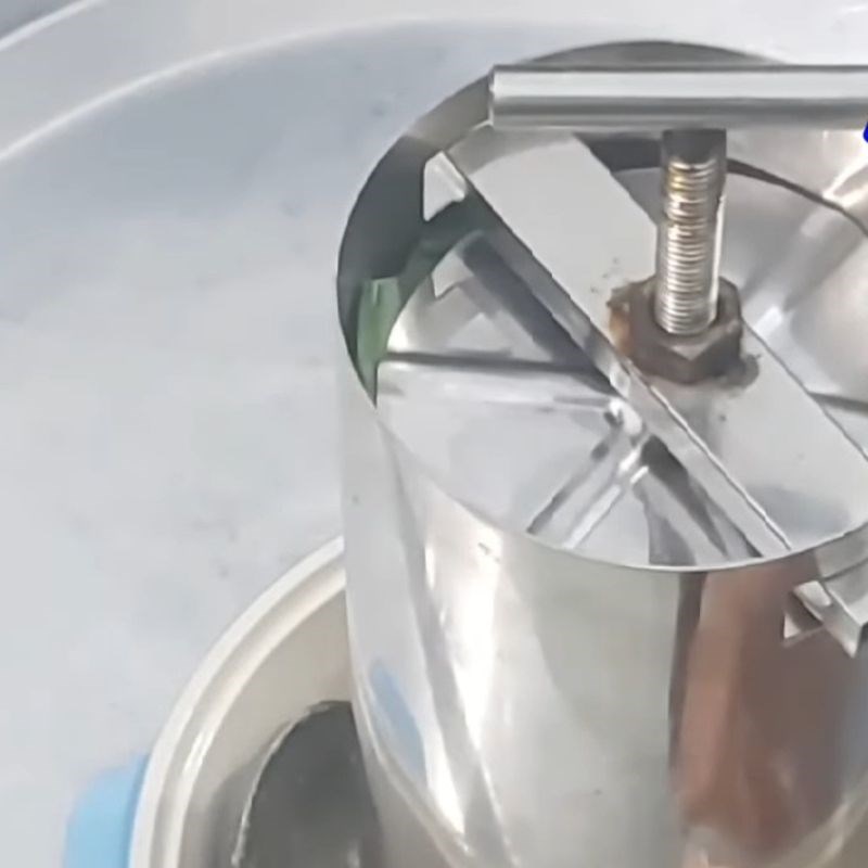 Bước 5 Gói giò Giò gà xào