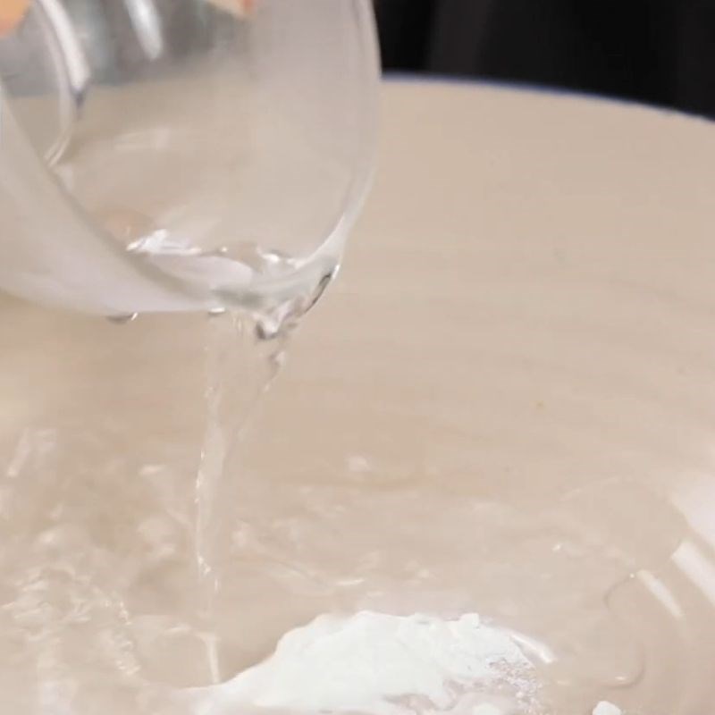 Bước 1 Khuấy bột Chả mỡ