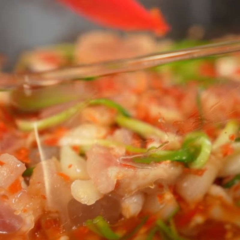 Bước 4 Ngâm gân kiệu Gân kiệu