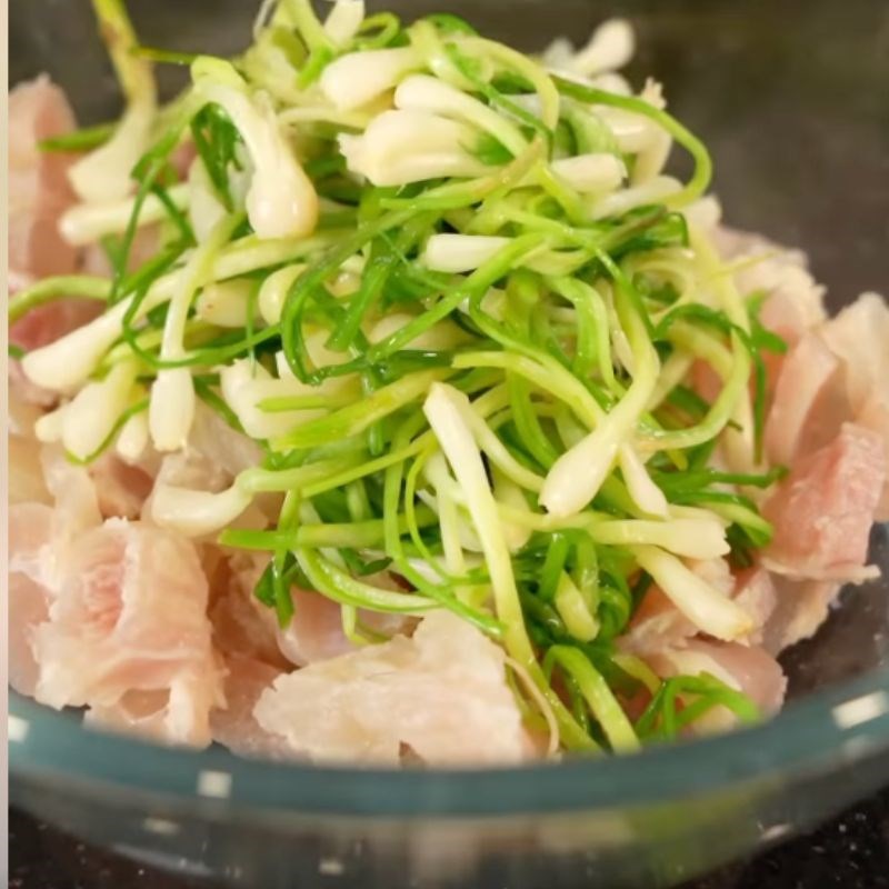 Bước 4 Ngâm gân kiệu Gân kiệu