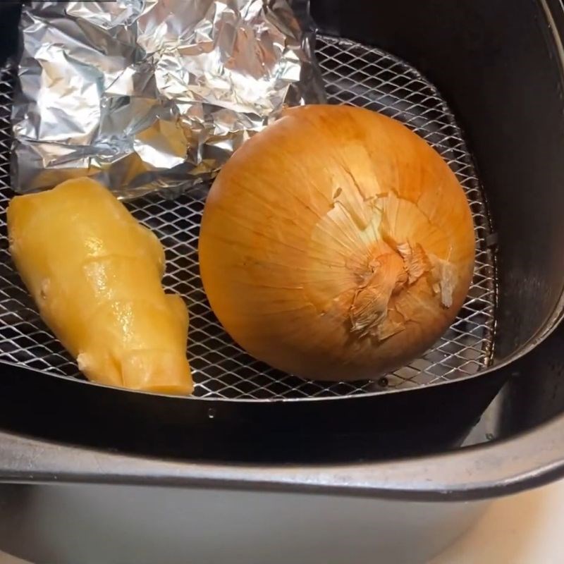 Bước 1 Nướng các nguyên liệu Phở bò Wagyu