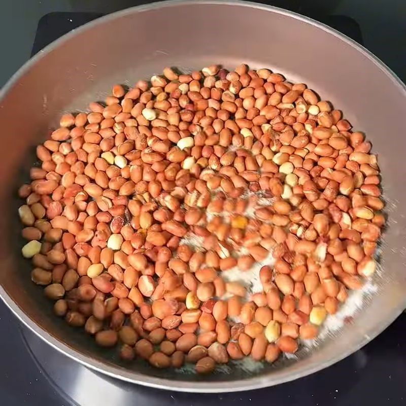 Bước 4 Sơ chế đậu phộng Nước mắm thấm