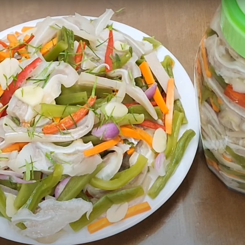 Bước 7 Thành phẩm Tai heo ngâm rau tiến vua