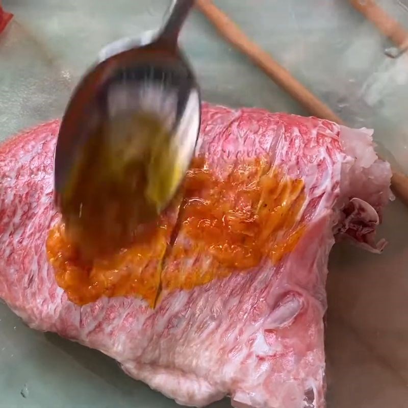 Bước 2 Ướp cá Cá sơn nướng