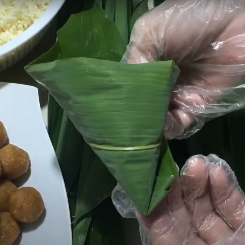 Bước 3 Gói bánh ú Bánh ú lá tre