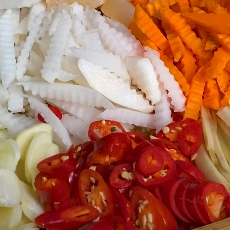 Bước 3 Cắt nhỏ nguyên liệu Gân bò ngâm rau tiến vua