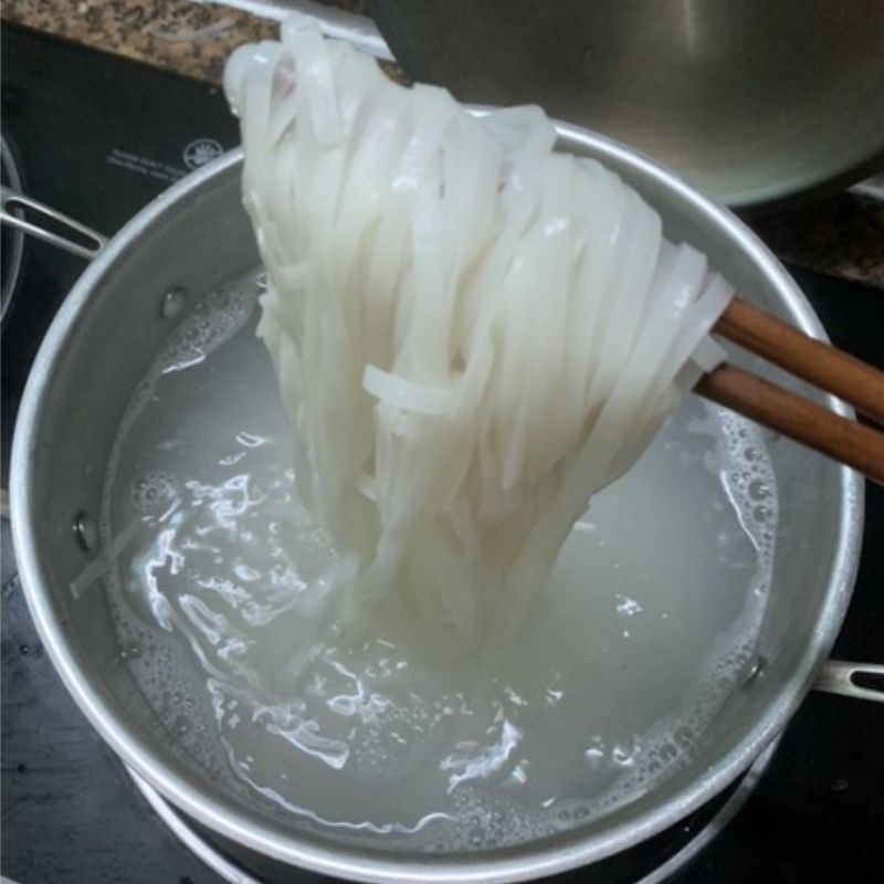 Bước 1 Chuẩn bị sợi bánh phở Cốn sủi
