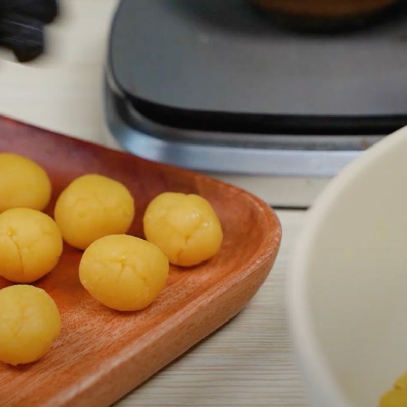 Bước 3 Làm nhân bánh Thắng dền