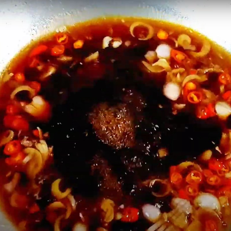 Bước 3 Nấu nước kho cá Cá kho trám