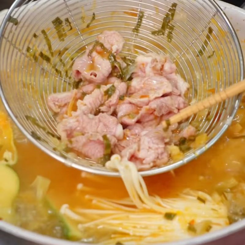 Bước 4 Nhúng lẩu Lẩu khế