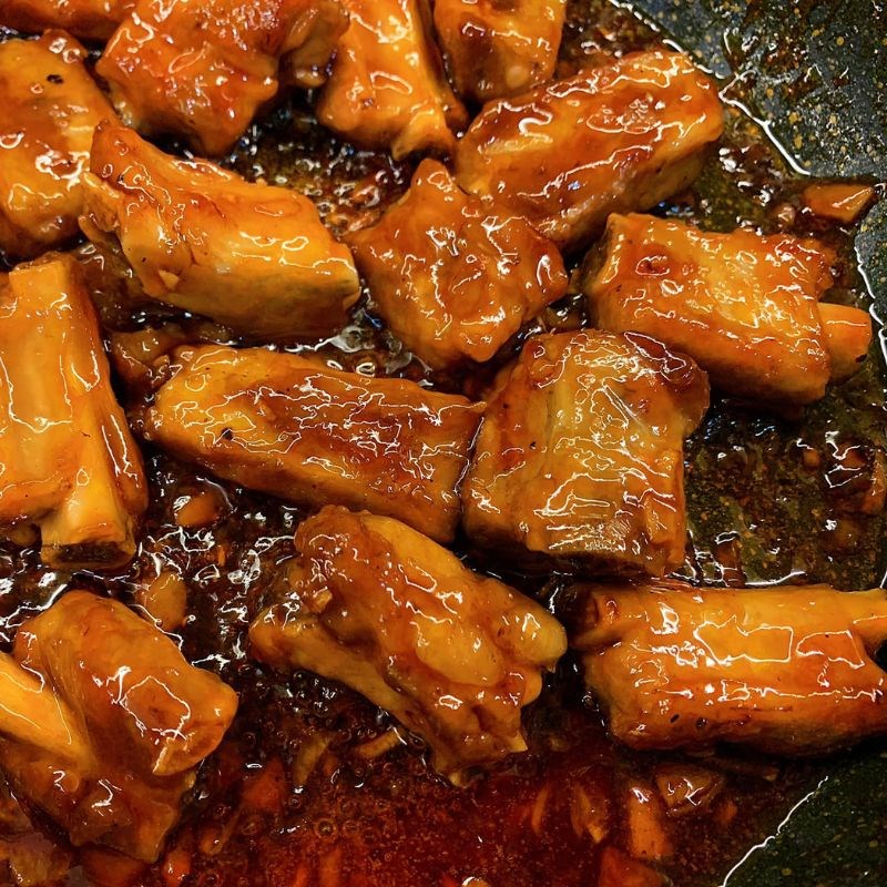 Bước 3 Pha nước sốt chua ngọt Sườn xào chua ngọt miền Bắc