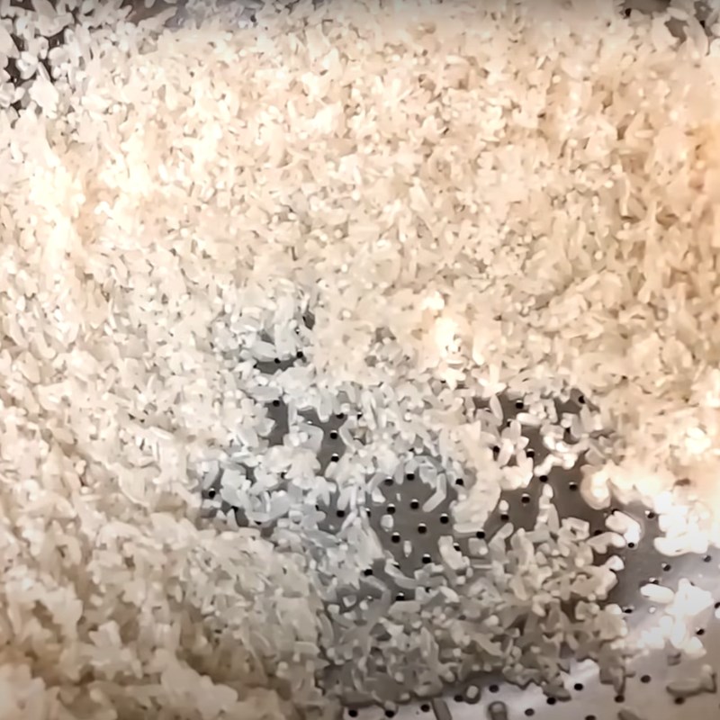 Bước 1 Rang gạo Giấm gạo