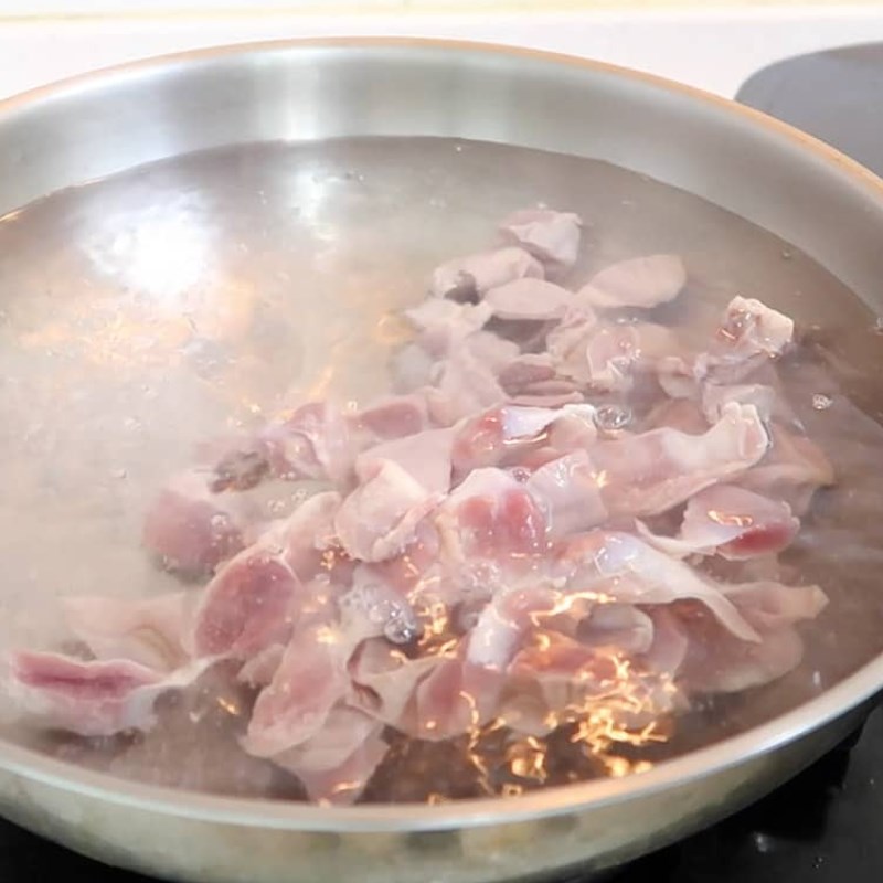 Bước 1 Sơ chế mề gà Nộm mề gà