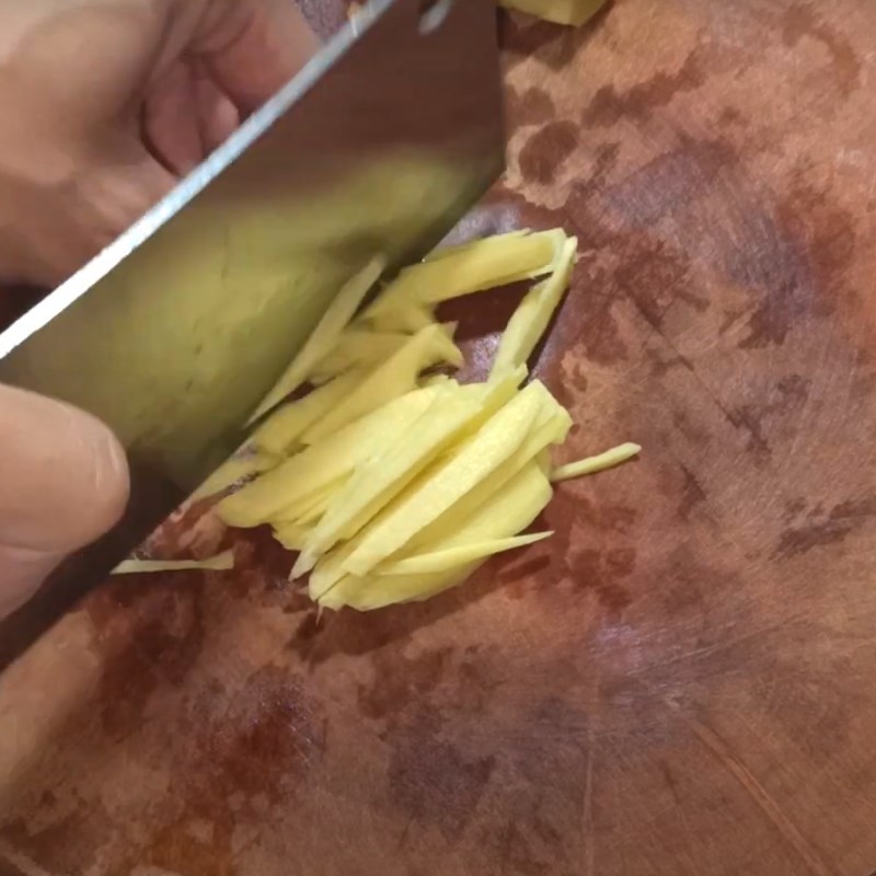 Bước 1 Sơ chế nguyên liệu Má heo hấp hành