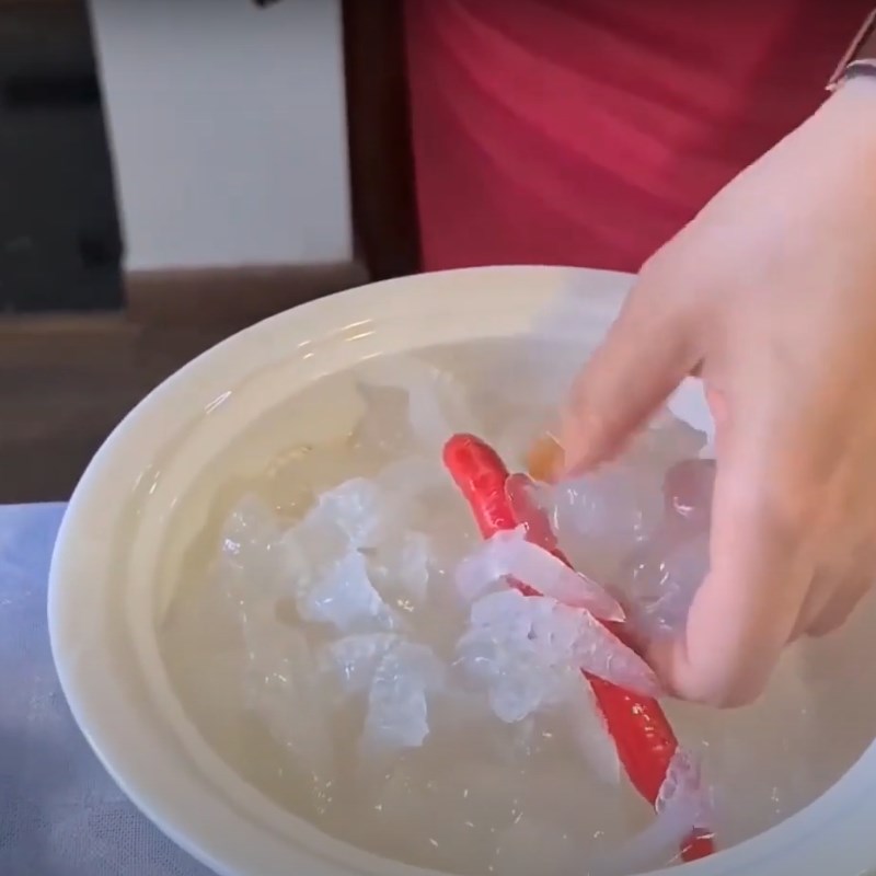 Bước 1 Sơ chế nguyên liệu Bún giấm nuốc