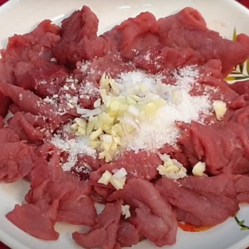 Bước 1 Sơ chế nguyên liệu Củ hũ dừa xào thịt bò