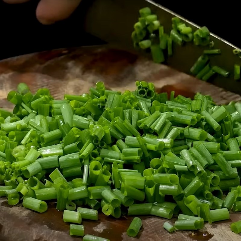 Bước 1 Sơ chế nguyên liệu Giò heo nấu giả cầy miền Bắc