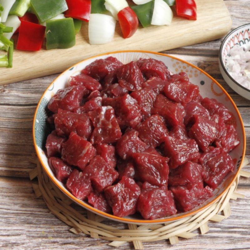Bước 1 Sơ chế thịt bê Bê cháy tỏi