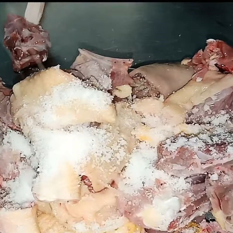 Bước 2 Sơ chế thịt ngan Thịt ngan nấu đông