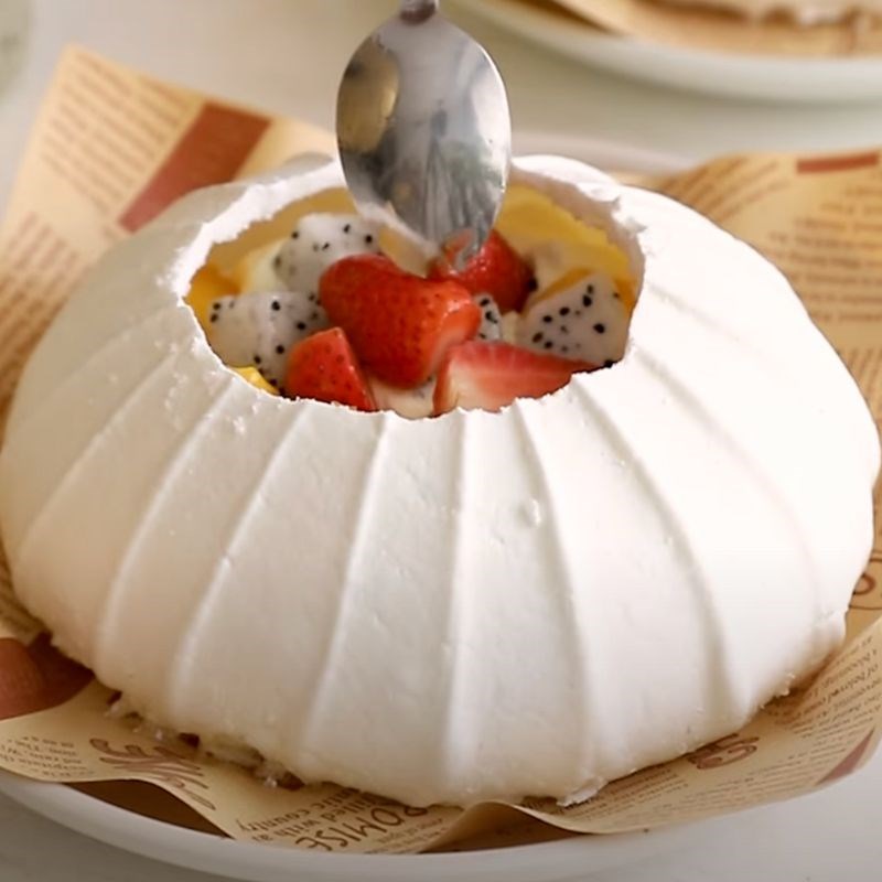 Bước 5 Trang trí Bánh Pavlova