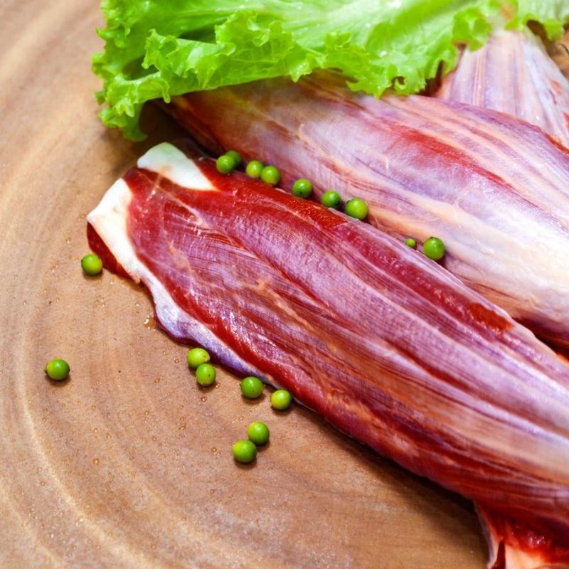 Bước 1 Sơ chế tai heo và lõi rùa Lõi rùa