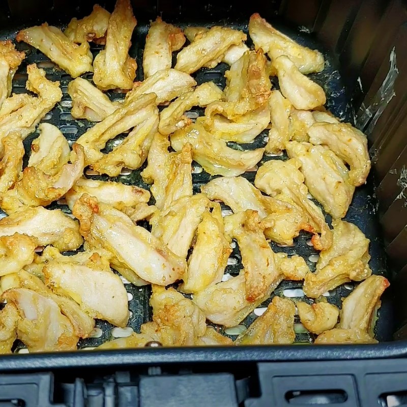 Bước 2 Chiên không dầu sụn gà Sụn gà cháy tỏi