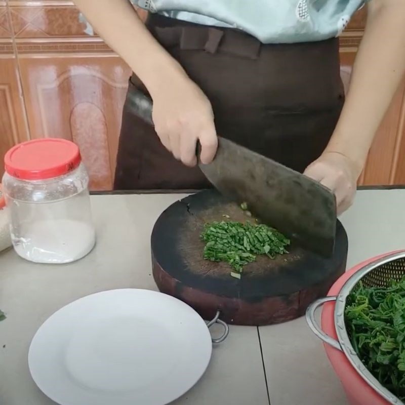 Bước 1 Chuẩn bị nguyên liệu Nộm rau dớn