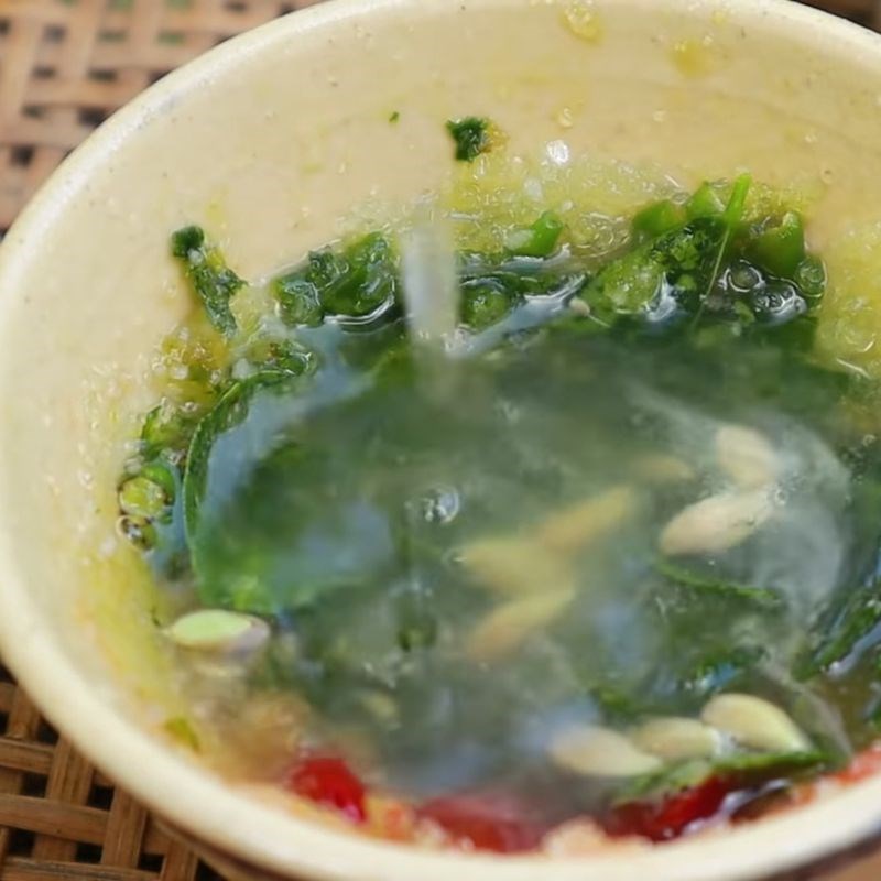 Bước 4 Làm nước chấm Ve sầu chiên giòn