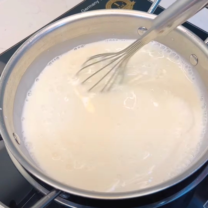 Bước 2 Nấu hỗn hợp sữa Cheese ball nhân phô mai con bò cười