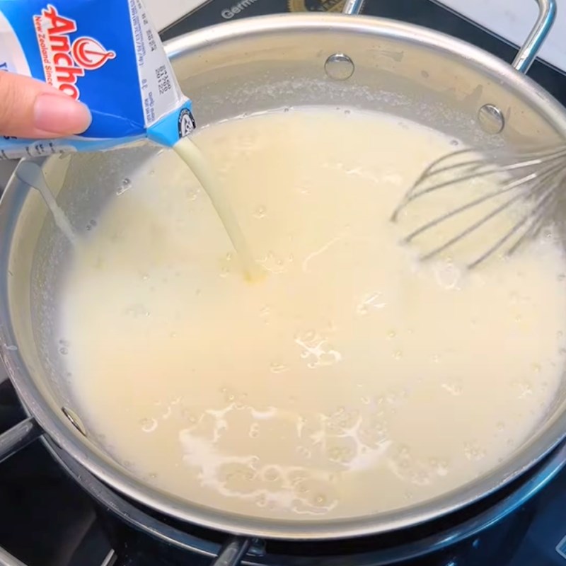 Bước 2 Nấu hỗn hợp sữa Cheese ball nhân phô mai con bò cười