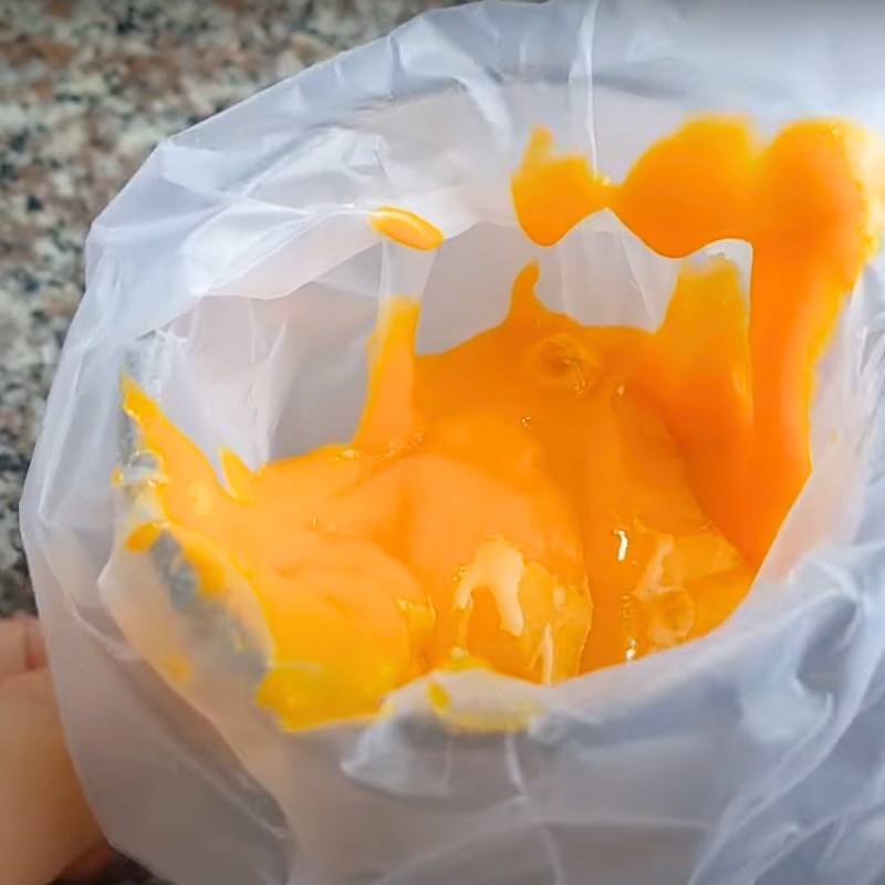 Bước 1 Nấu nhân phô mai tan chảy Cheese ball nhân phô mai tan chảy