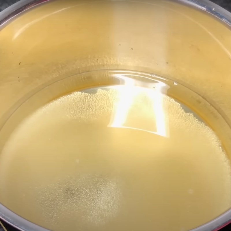 Bước 2 Nấu nước mắm Nước mắm tỏi ớt